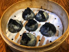 黑洋酥波波小笼包-苏小柳手工点心(人民广场分院)