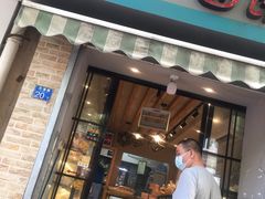 门面-宏发红西饼屋(天津路店)