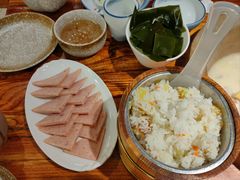 土豆焖饭-滇香肴·云南菜蒸汽石锅鱼(云南北路店)