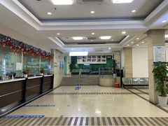 -上海和平眼科医院