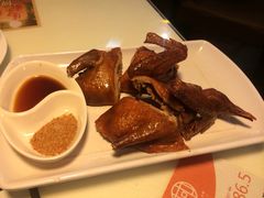 -新大咀港式茶餐厅(宝山万达店)
