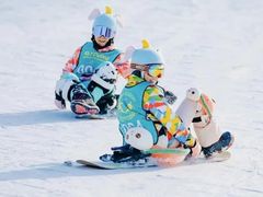 -石京龙滑雪场-停车场