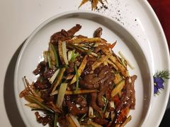 香菜小炒和牛肉-解香楼(八盘岭路店)