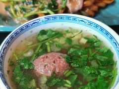 -潮界(LU·ONE凯德晶萃广场店)