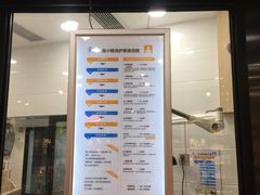 -宠小格时尚宠物生活馆(唐镇店)