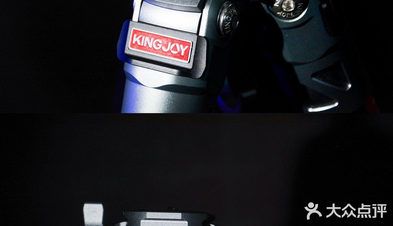 用了便捷稳固的劲捷海岳C83三脚架,轻松Get理想大片