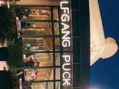 -WOLFGANG PUCK KITCHEN & BAR(迪士尼小镇店)