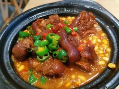 黄豆煲猪脚-金豆角砂锅焖面(安贞店)