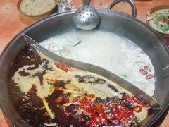 -周小明火锅(黑金冠社区店)