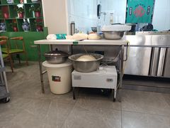 -满兴咱妈烀饼铁锅炖(兰州北街店)