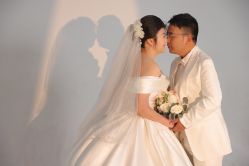 -挪娅婚纱摄影皇家会所