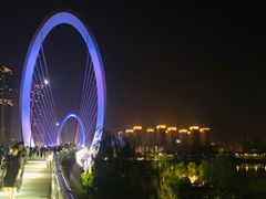 -南京眼步行桥