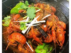 -虾弄弄海派小龙虾·牛羊蝎子火锅