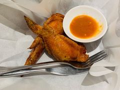 鲜虾胶酿脆皮鸡翅-港丽餐厅(杭大店)
