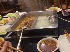 -百年川椒重庆老火锅(光谷店)