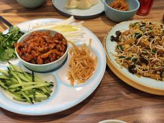 -合合春饼·酱骨·东北菜(潘家园店)