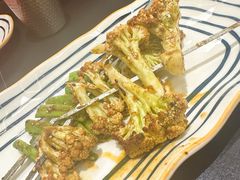 -许哥东北烧烤·铁丳烤串·宫后夹肉(繁花中心店)