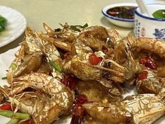 -三亚火车头万人海鲜广场