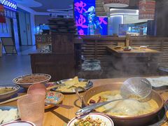 -洱火云南酸菜牛肉火锅(石景山当代商城店)