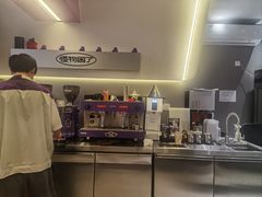 -怪物困了·咖啡(金地龙城店)