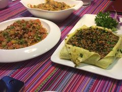 -香巴拉云南餐厅(华莱坞店)