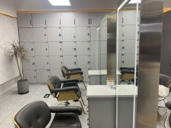 -CUT CUT Hair Salon