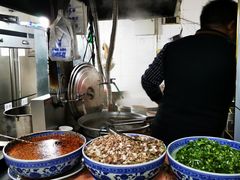 自助取餐区-玉香宫河州牛肉拉面