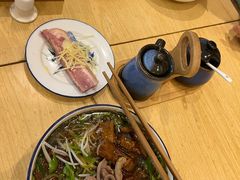 -镇南锅盖面馆(解放路店)