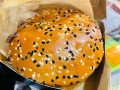 安格拉厚牛芝士汉堡。-麦当劳(塘厦蛟坪路DT店)