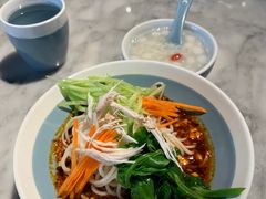 鸡丝凉面-懒人盐府人家(航天桥店)