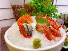 三文鱼刺身-渔日本料理铁板烧(新天地假日广场店)