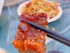 -三亚火车头万人海鲜广场