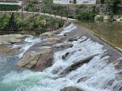 -安吉龙王山峡谷漂流