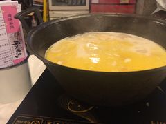 -鲜入围煮花胶鸡海鲜火锅