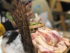 -洪氏嗨捞·猪肚鸡火锅(阳光天地店)