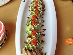 牛油果大虾寿司组合-新一番三文鱼寿司(红城湖店)