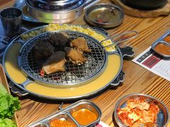 -青瓦炭韩潮烤肉(花园道店)