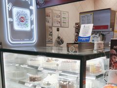 -DQ·蛋糕·冰淇淋(浦江欢乐颂店)