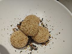 海苔松子芝麻球-绿茶餐厅(青岛城阳万象汇店)