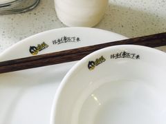 -张大师鸭爪爪特色干锅(南湖店)