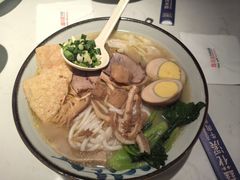 -鑫花溪牛肉米粉(凤凰街创始总店)