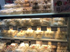 面包甜点陈列柜-白玉兰食品(甜云店)