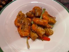 三葱爆罗氏虾-沁香庭中餐厅·川粤菜(重庆高新假日酒店)