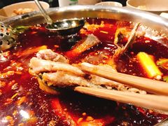 -肖肖酸萝卜鱼火锅(总店)