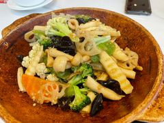 -关里关外·鱼头泡饼(唐冶绿地汇店)