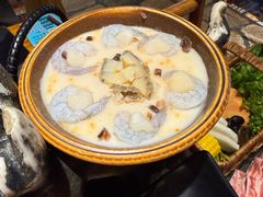 珍品海鲜鱼豆花-老牌坊云南鱼豆花火锅(爱建店)