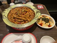 鸡爪煲-胖哥俩肉蟹煲(湖滨银泰in77店)