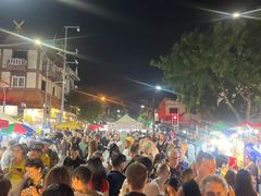 -周日夜市
