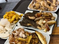 -菌之家·专业纯野生菌火锅·特色炒菌