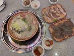 -阿婆情腊排骨火锅(金虹路店)